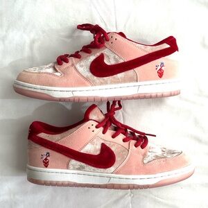 Nike SB Dunk Low Strangelove Sneakers